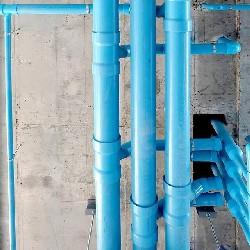 Troca de Coluna de Água Limpa Troca de Coluna de Água Limpa