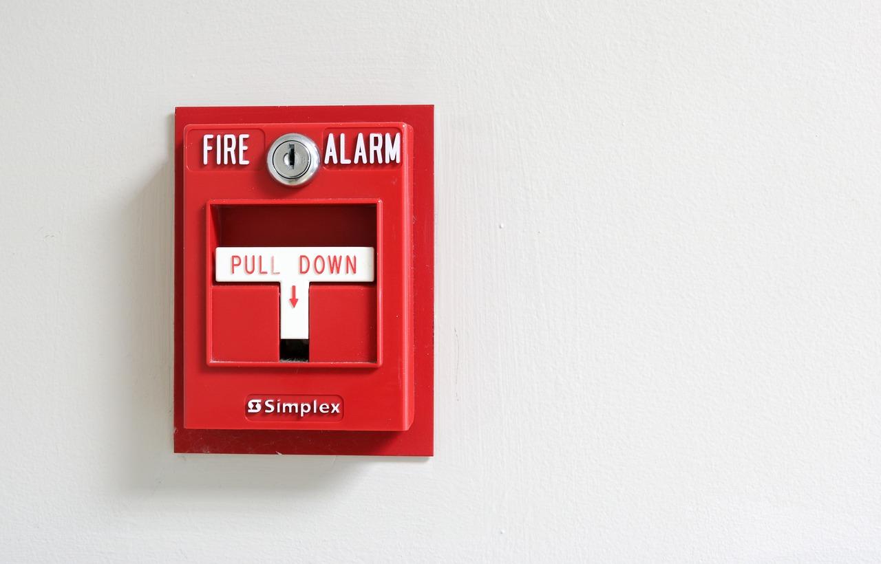 Imagem ilustrativa de Sistemas de Alarme e Detecção de Incêndio