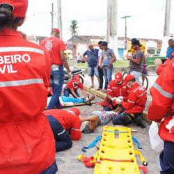 Curso de combate a incêndio em plataformas petróleo