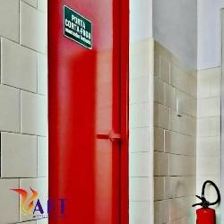 Instalação de porta corta fogo