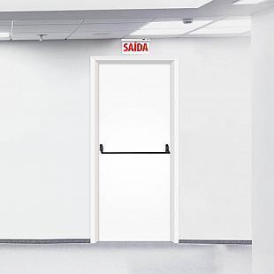 Porta corta fogo p90 com barra antipânico Porta corta fogo p90 com barra antipânico
