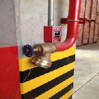 Sistema de hidrantes e mangotinhos para combate a incêndio
