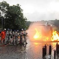 Treinamento de incêndio em helipontos