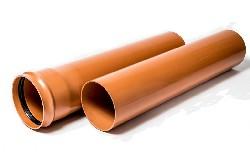 Tubulação de esgoto residencial