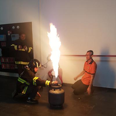 Material para combate a incêndio - Sistema de Incêndio