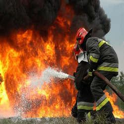 Campo de treinamento de combate a incêndio Campo de treinamento de combate a incêndio